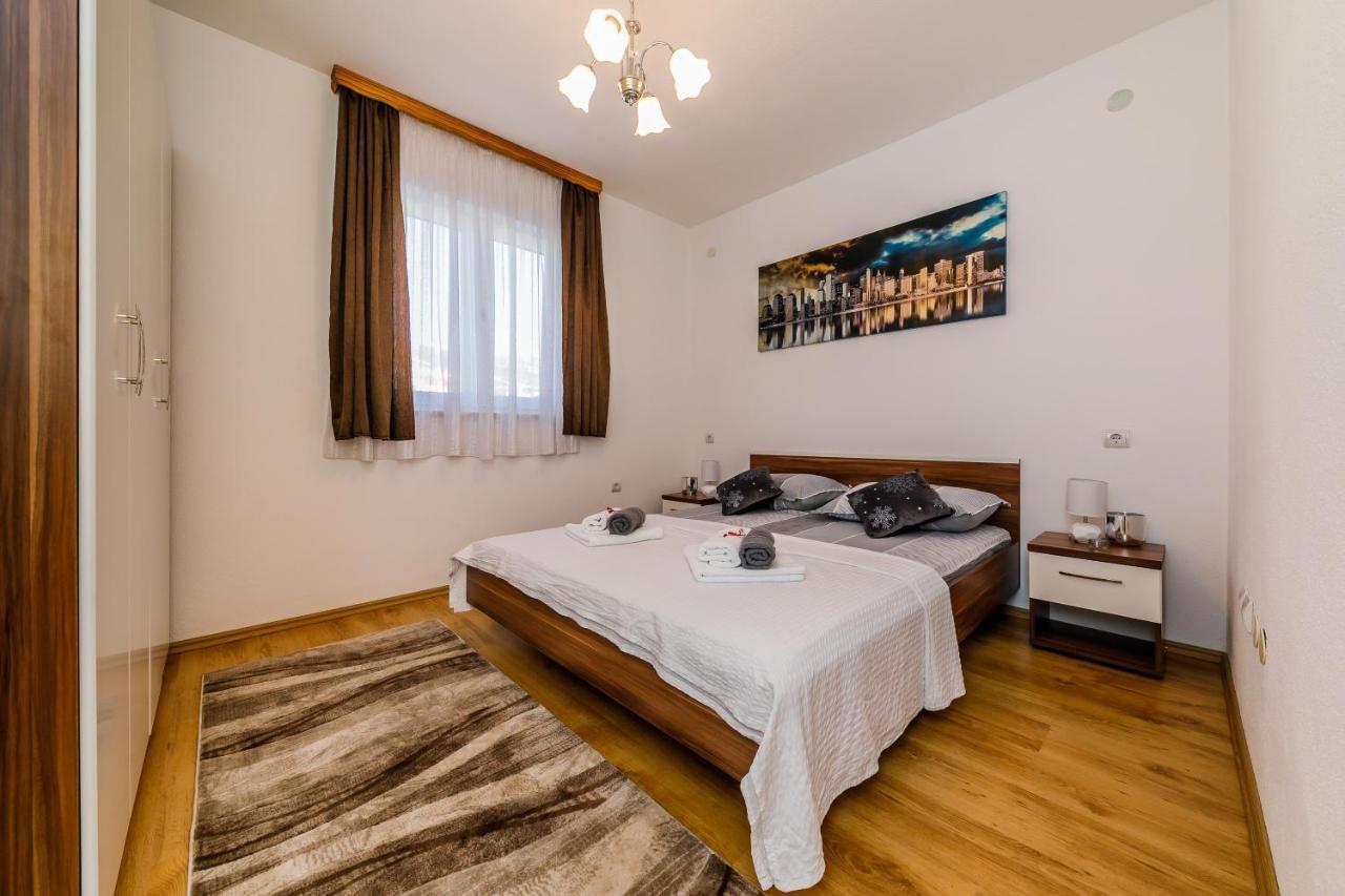 Villa Lamarin Kaštela Exteriör bild