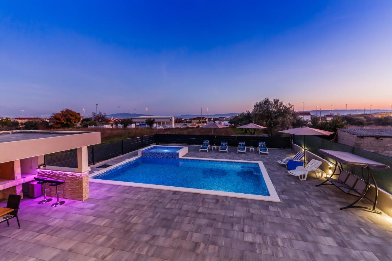 Villa Lamarin Kaštela Exteriör bild