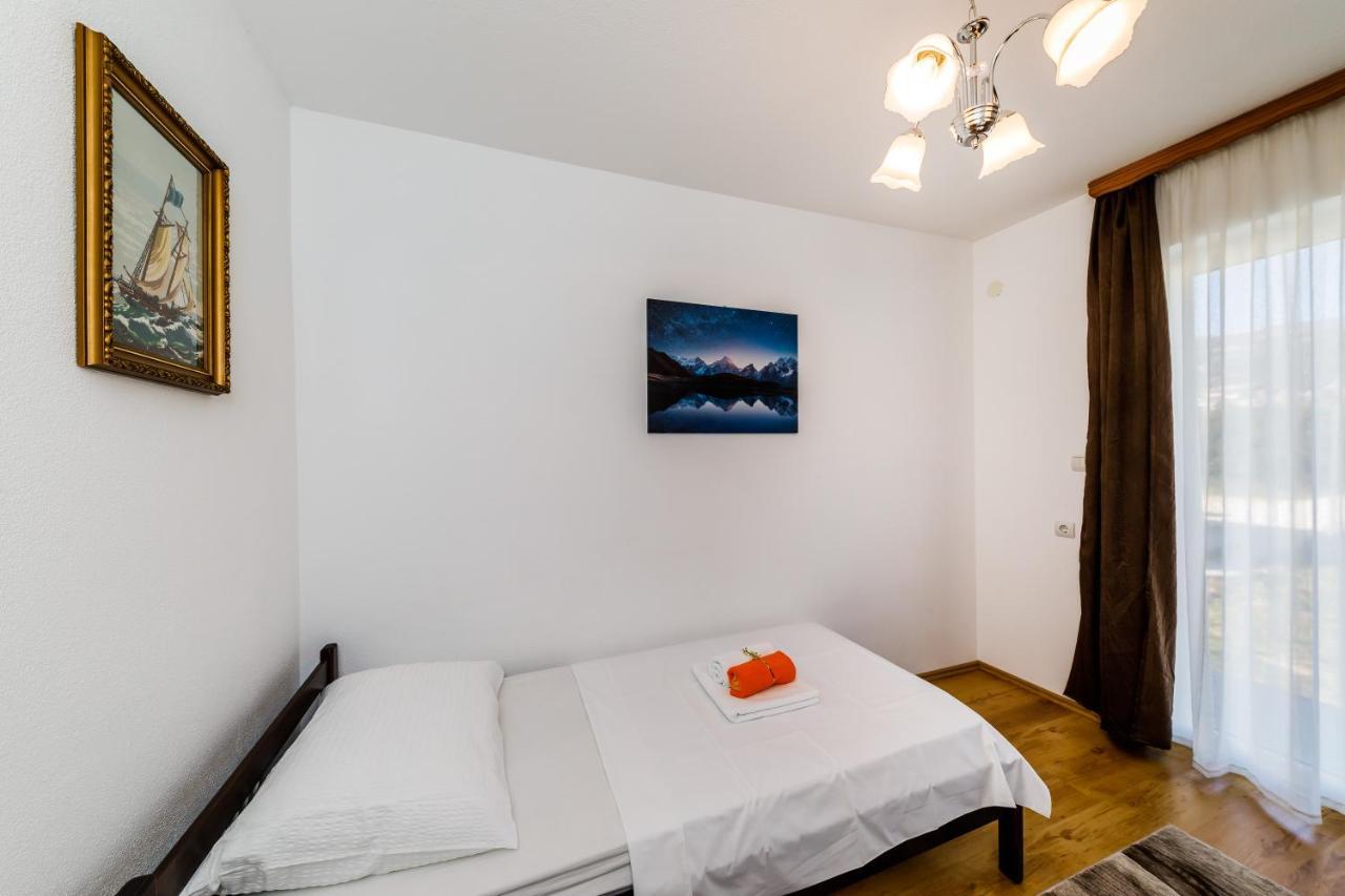 Villa Lamarin Kaštela Exteriör bild